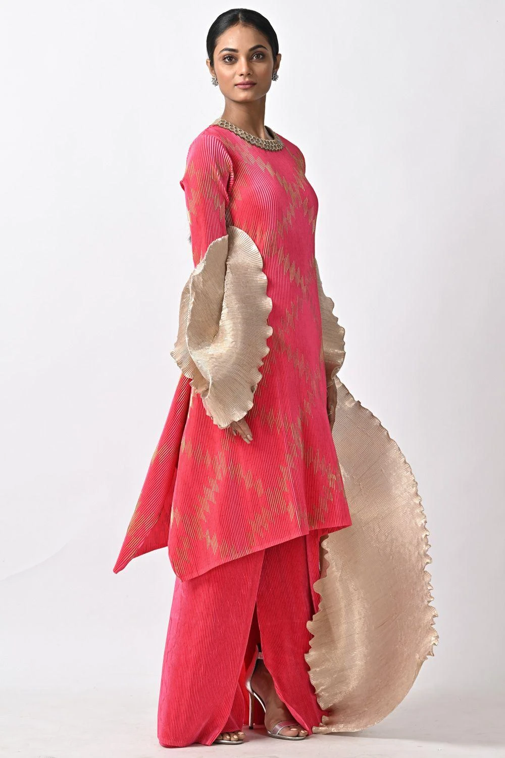 Kiran Uttam Ghosh Fuchsia Printed & Pleated Kaftan 6 Kiran Uttam Ghosh Fuchsia Printed & Pleated Kaftan - Image 4
