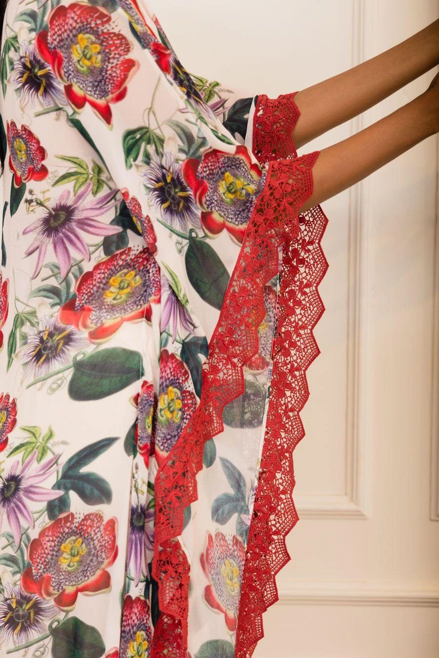 Varun Bahl Pret Red Floral Printed Kaftan 6 Varun Bahl Pret Red Floral Printed Kaftan - Image 4