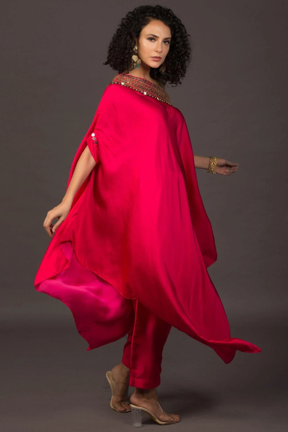 Prahnaaya Pink Off Shoulder Asymmetric Kurta Set 5 Prahnaaya Pink Off Shoulder Asymmetric Kurta Set - Image 3