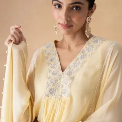 Ahilian Yellow Floral Kurta Set 10 Ahilian Yellow Floral Kurta Set -Deals Drapizia Store 18124an15 4