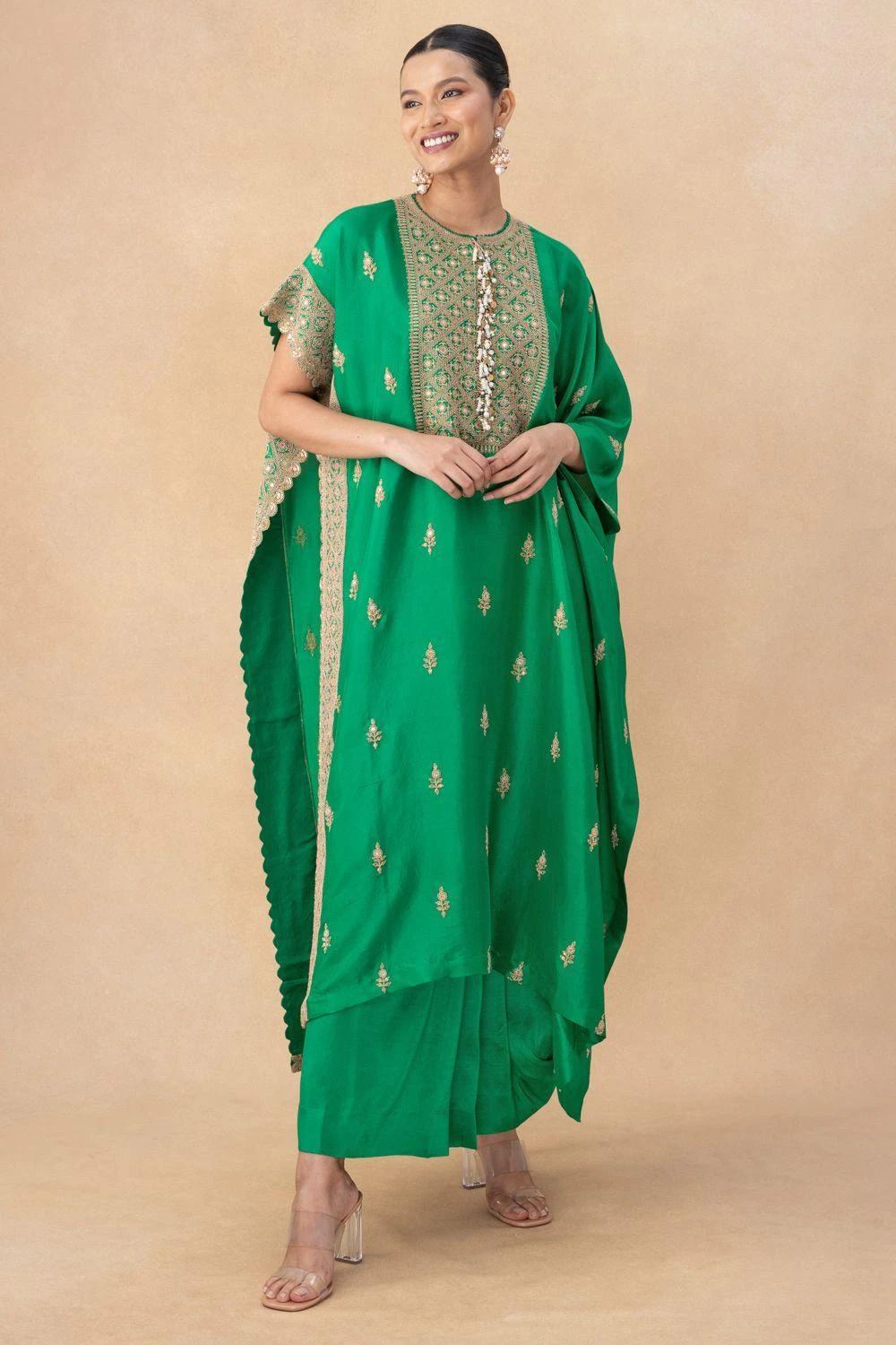 Anamika Khanna Green Embellished Kaftan Set 3 Anamika Khanna Green Embellished Kaftan Set