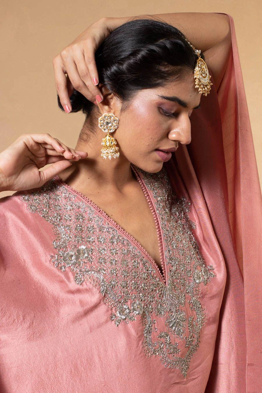 Jayanti Reddy Peach Zardosi Embroidered Kaftan 6 Jayanti Reddy Peach Zardosi Embroidered Kaftan - Image 4