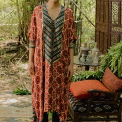 Pooja Keyur Meraki Aari Embroidered Kaftan Set