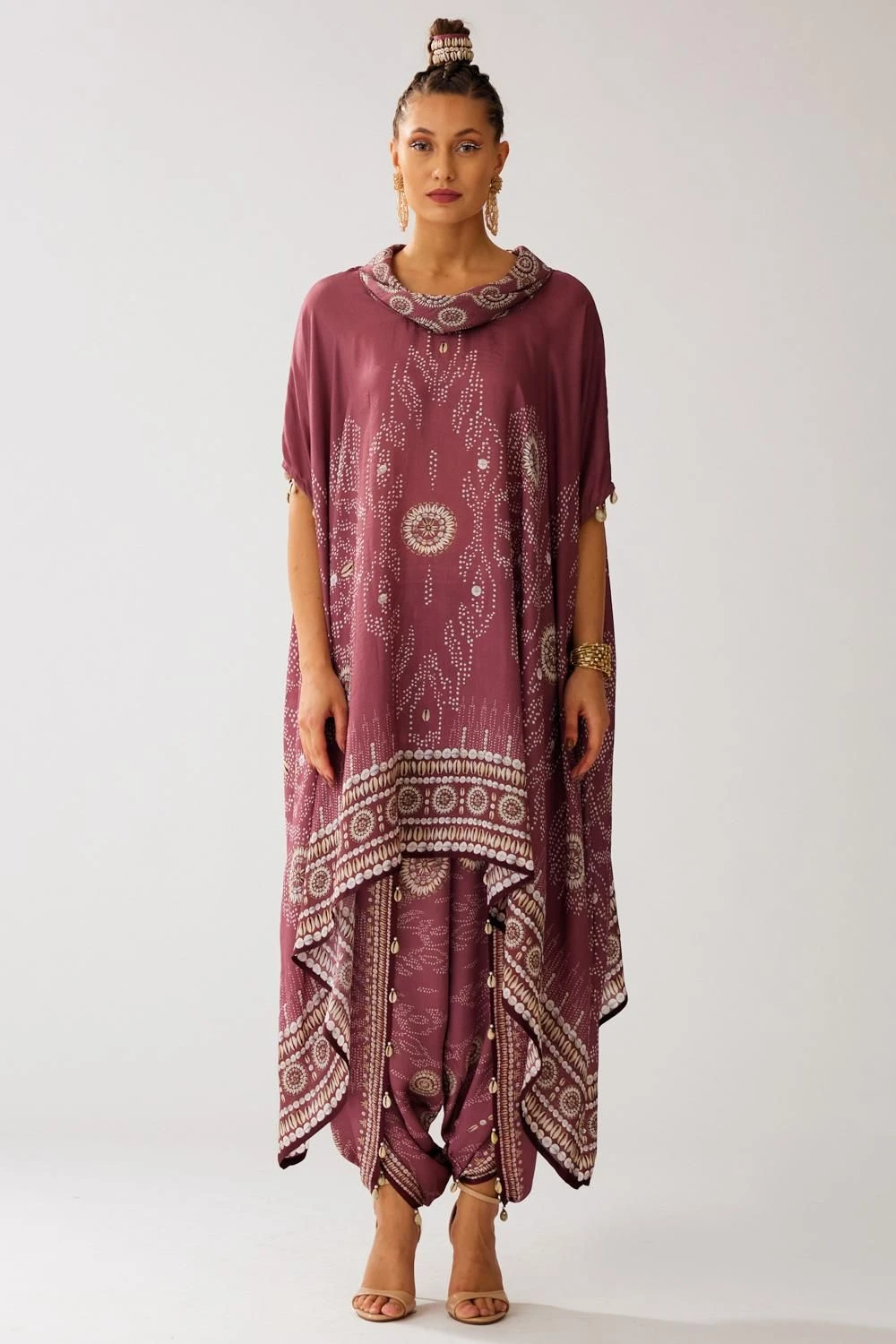 Rajdeep Ranawat Lavanya Vintage Rose Floral Kaftan Set 3 Rajdeep Ranawat Lavanya Vintage Rose Floral Kaftan Set