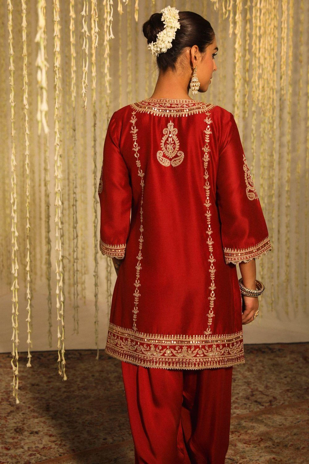 Sheetal Batra Mehak Vibrant Red Floral Embellished Kurta Set 7 Sheetal Batra Mehak Vibrant Red Floral Embellished Kurta Set - Image 5