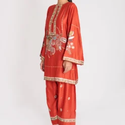 Aisha Rao Pavni Intense Red Floral Embellished Kurta Set -Deals Drapizia Store 291223aw10 3