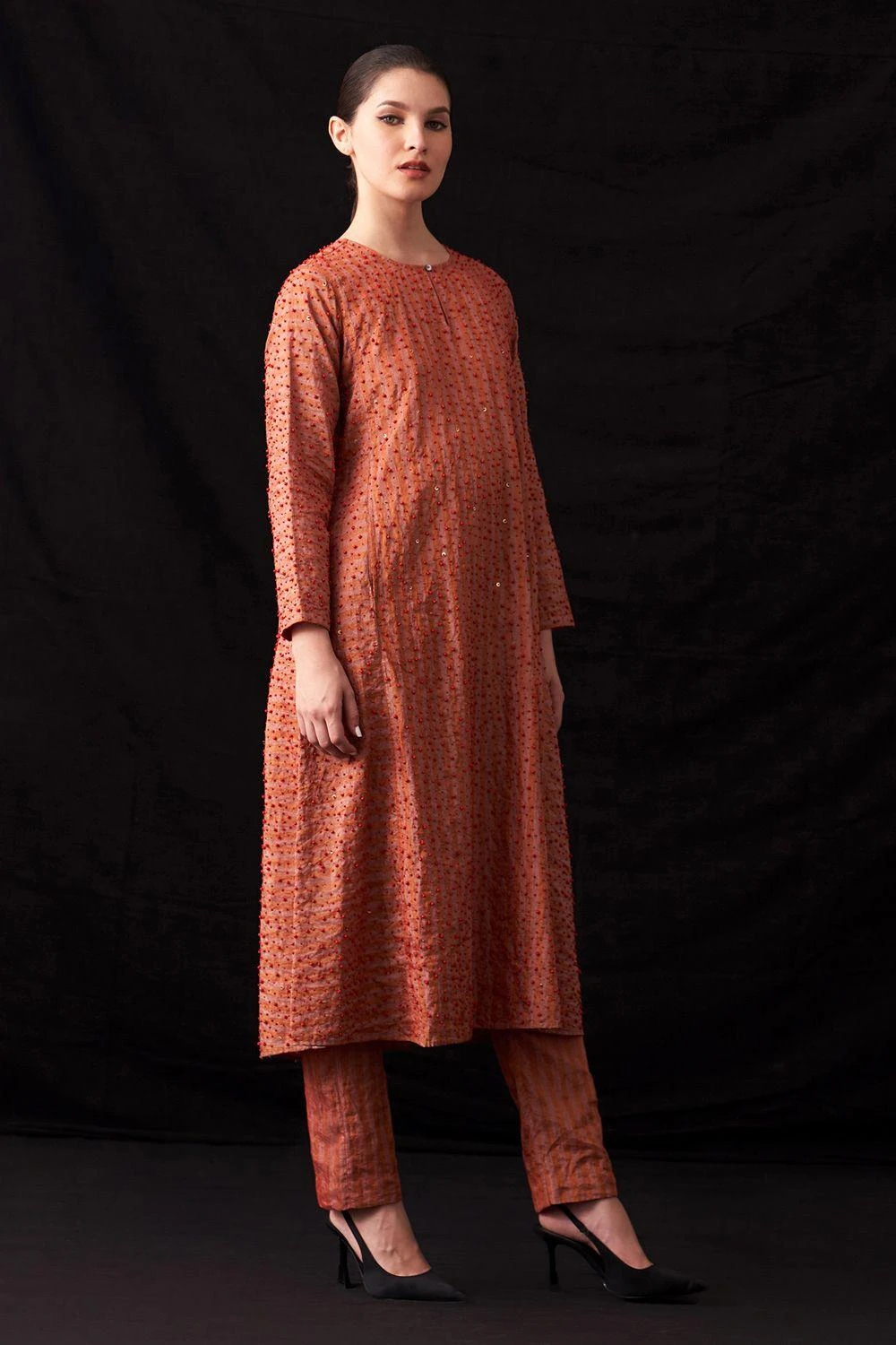 Amrich Zuri Pastel Red Hand-Woven Metallic Stripe Dress 4 Amrich Zuri Pastel Red Hand-Woven Metallic Stripe Dress - Image 2