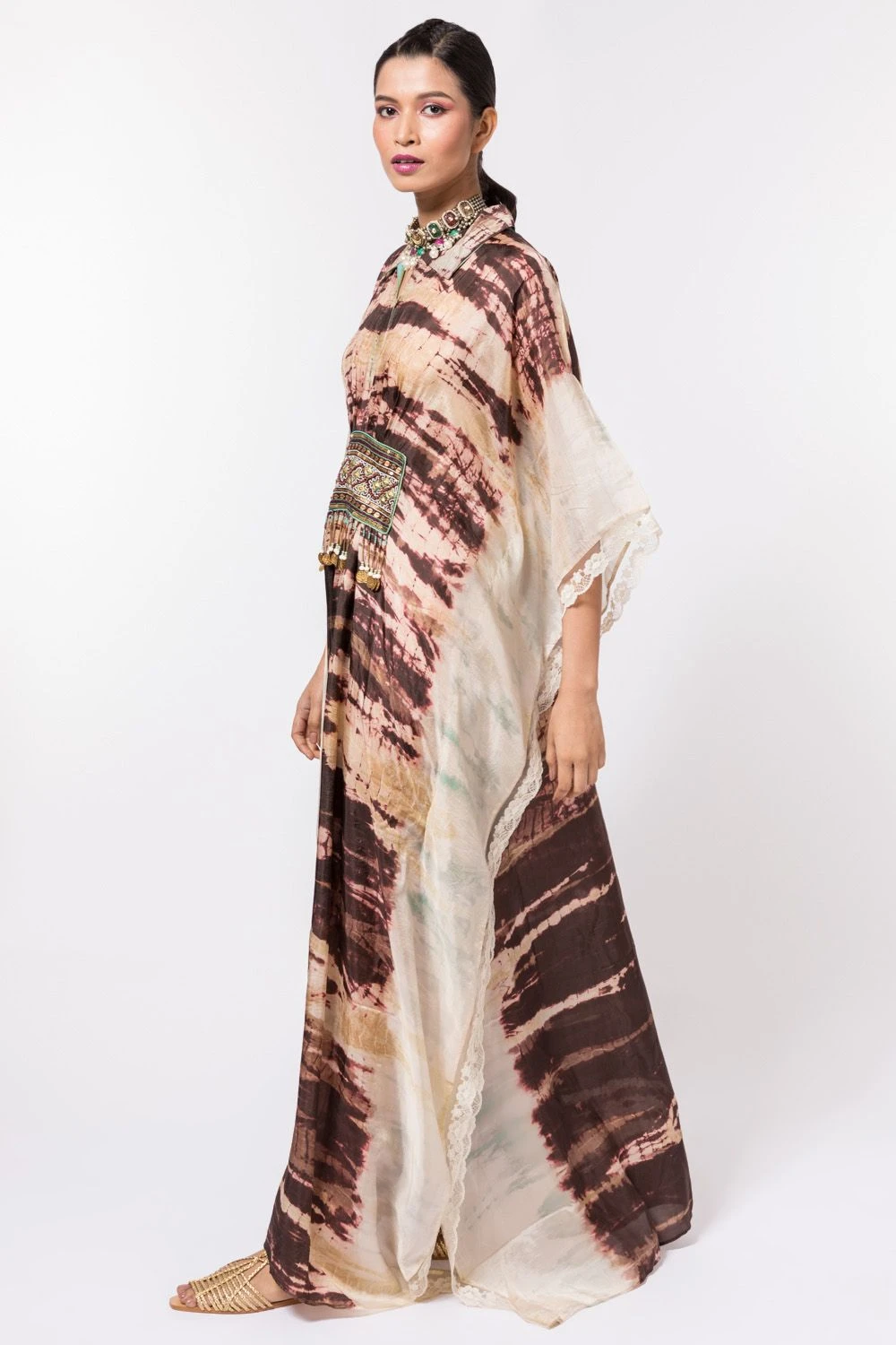 CAPISVIRLEO Ivory & Brown Tie-dye Collared Kaftan 4 CAPISVIRLEO Ivory & Brown Tie-dye Collared Kaftan - Image 2