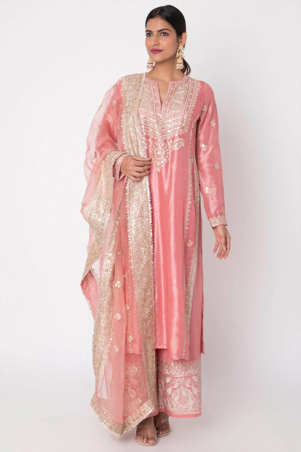 Gopi Vaid Salmon Kurta And Palazzo Set With Organza Dupatta 3 Gopi Vaid Salmon Kurta And Palazzo Set With Organza Dupatta