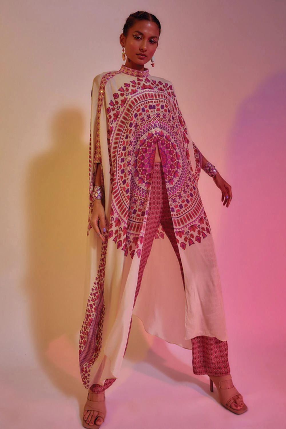 SVA Ivory Printed Slit Kaftan & Pants 3 SVA Ivory Printed Slit Kaftan & Pants