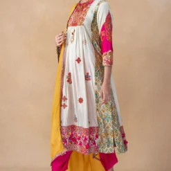 Debyani Beige Floral Embellished Kurta Set -Deals Drapizia Store 8823di1 3