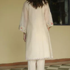 Begum Pret Ivory Chanderi Kurta Set With Embroidery Details -Deals Drapizia Store 95bgp2 4 1