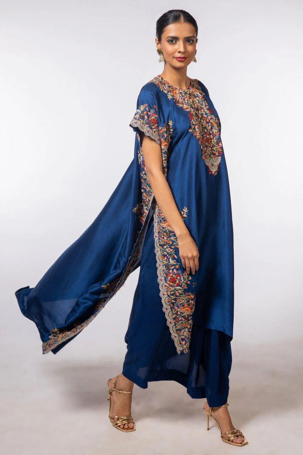 Anamika Khanna Blue Embroidered Kaftan & Pants 4 Anamika Khanna Blue Embroidered Kaftan & Pants - Image 2