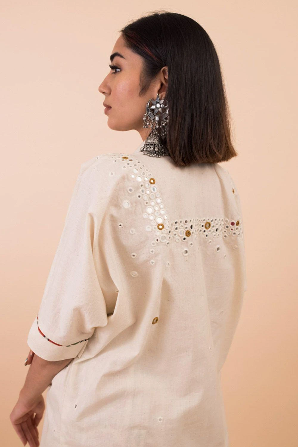 Pooja Keyur Off White Long Shirt 5 Pooja Keyur Off White Long Shirt - Image 3