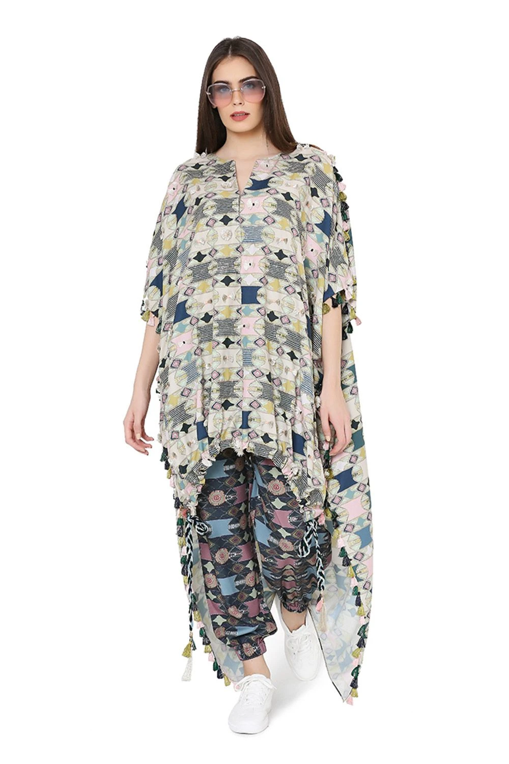 PS Pret By Payal Singhal Green Printed High-low Kaftan & Pants 5 PS Pret By Payal Singhal Green Printed High-low Kaftan & Pants - Image 3