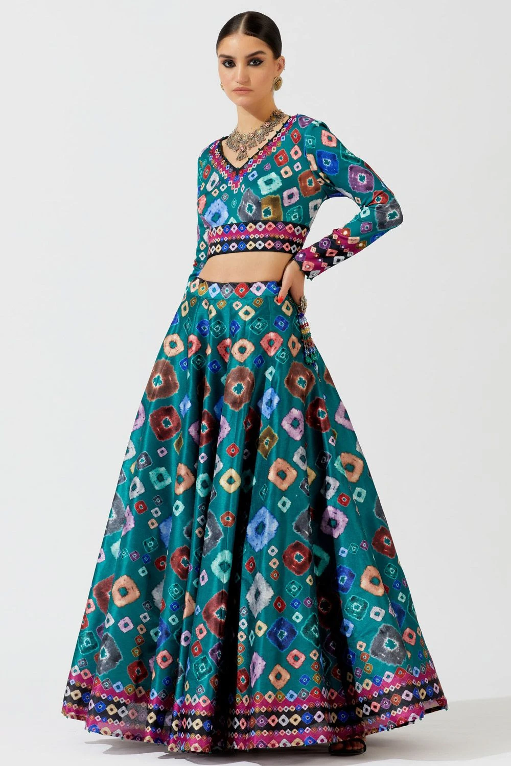 Rajdeep Ranawat Emerald Green Bandhani Printed Lehenga Set 4 Rajdeep Ranawat Emerald Green Bandhani Printed Lehenga Set - Image 2