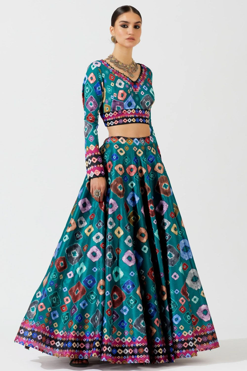 Rajdeep Ranawat Emerald Green Bandhani Printed Lehenga Set 5 Rajdeep Ranawat Emerald Green Bandhani Printed Lehenga Set - Image 3